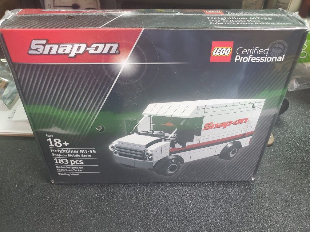 Lego Professional Snap-on Truck