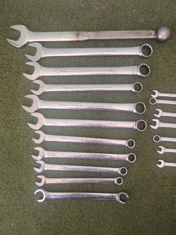 Armstrong wrenches set of 18 pieces very nice made in the USA