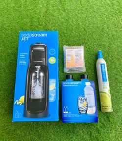 SodaStream Jet Sparkling Water Marker Bundle Set