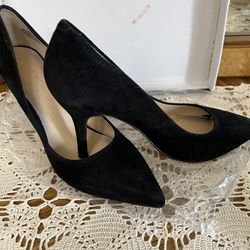 Nine West Black Suede Pumps 