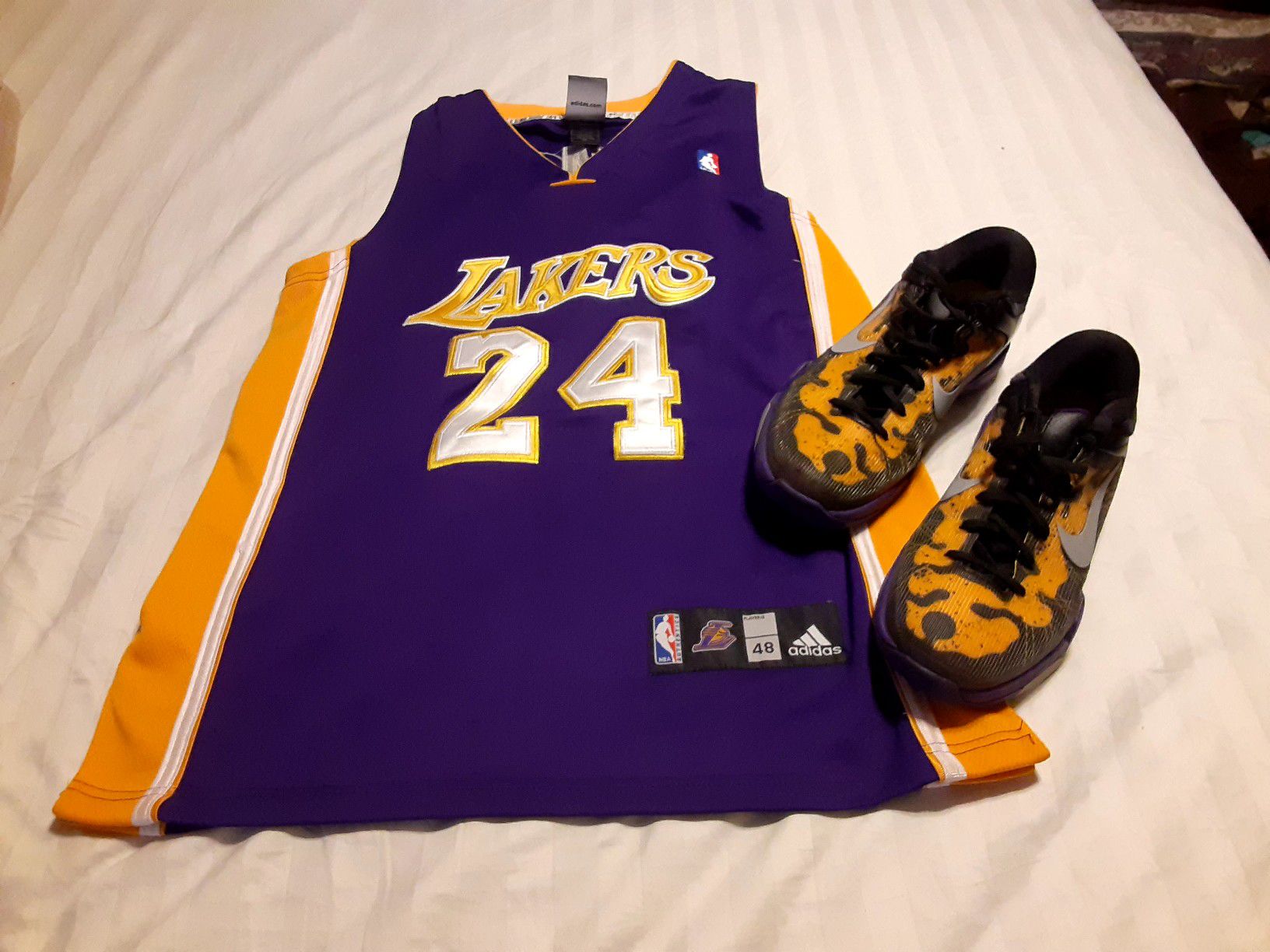 Koby bryant jersey and frog shoes. Make offer