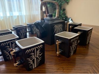 Teapot with 10 cups