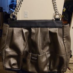 Miche Base and Removable shell Purse