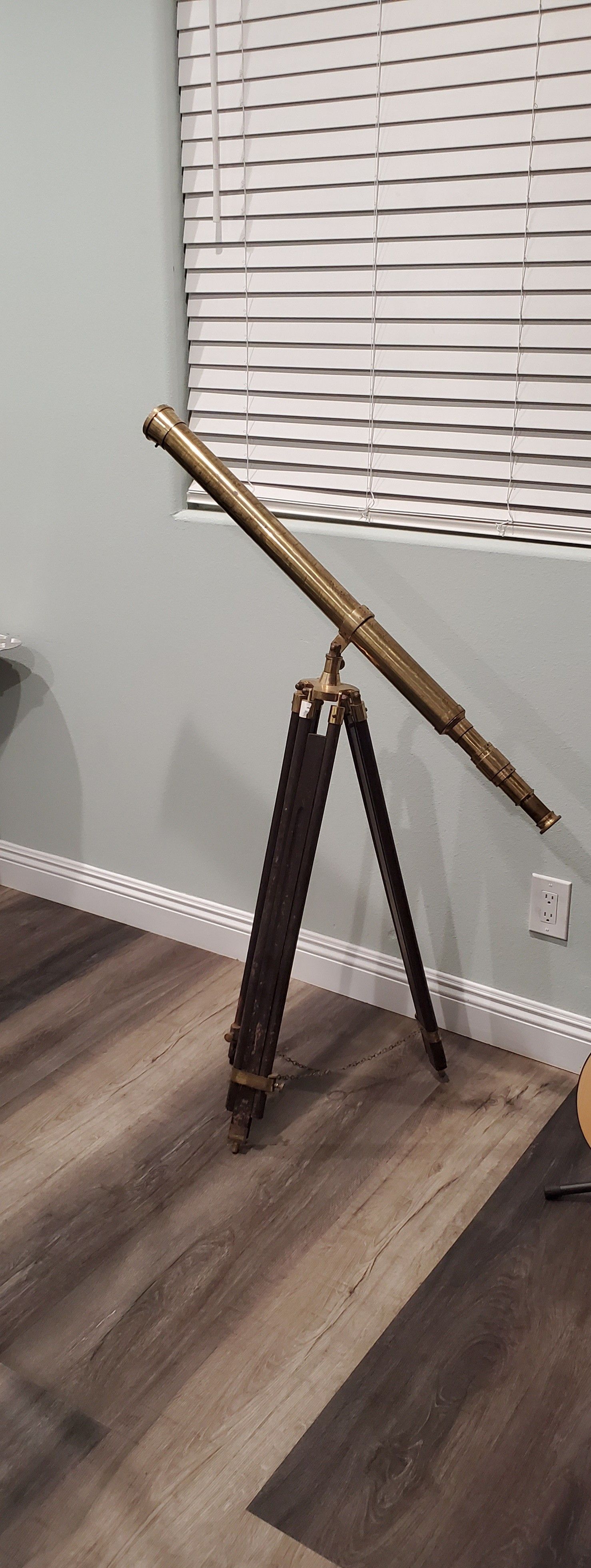 Antique Telescope. Yes, it works just fine!