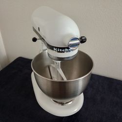 Vintage KitchenAid Classic Plus Mixer 