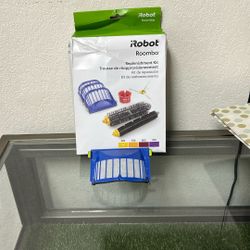 Robot Roomba Replenishment kit plus xtra filter