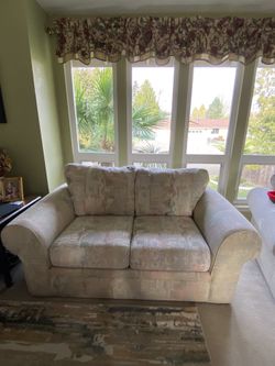 Love Couch Or 2-seater