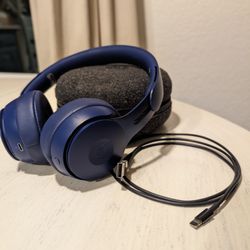 Beats Solo Pro Headphones - Deep Blue