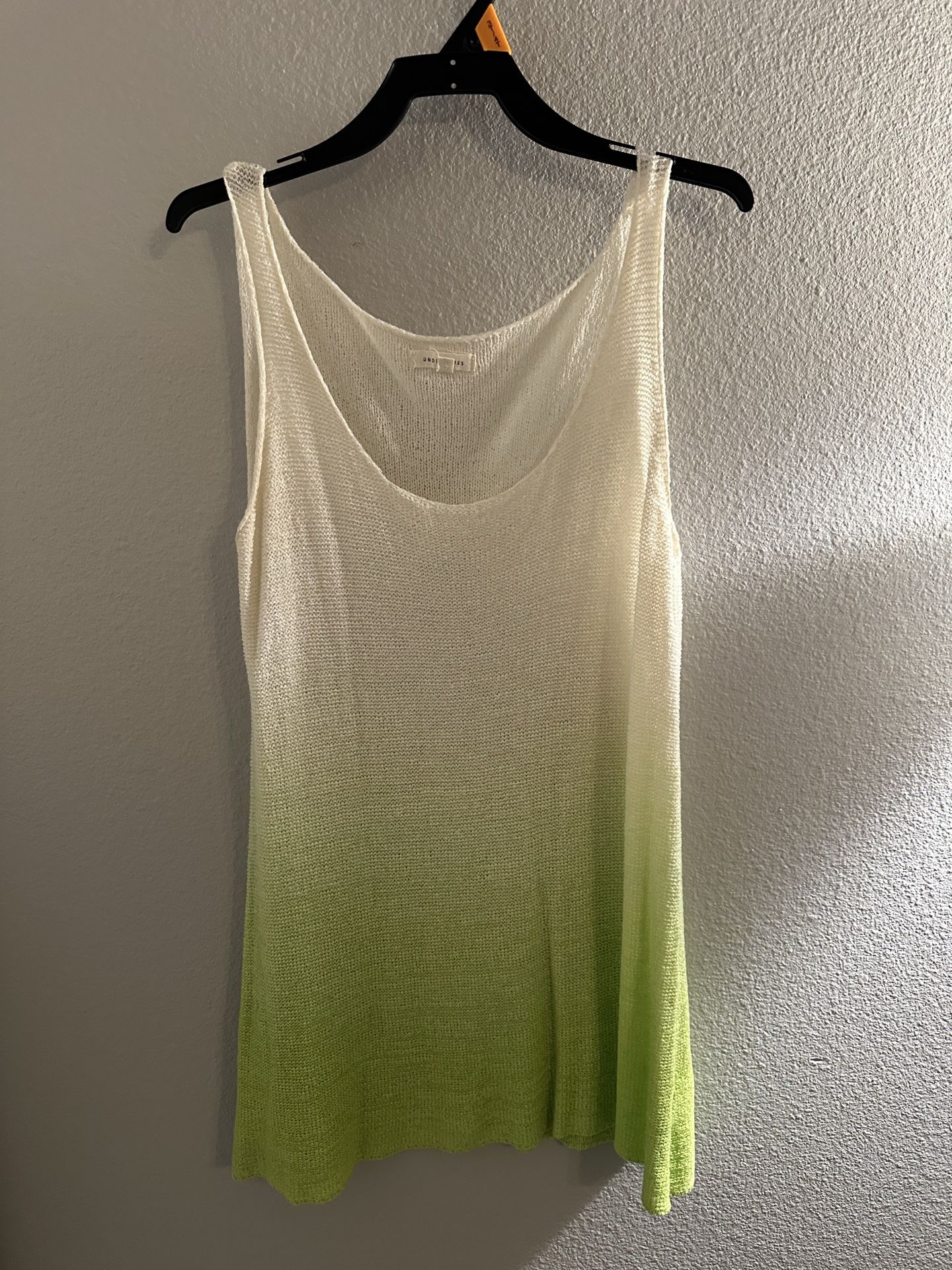 Tops x3-Different Colors-Size M