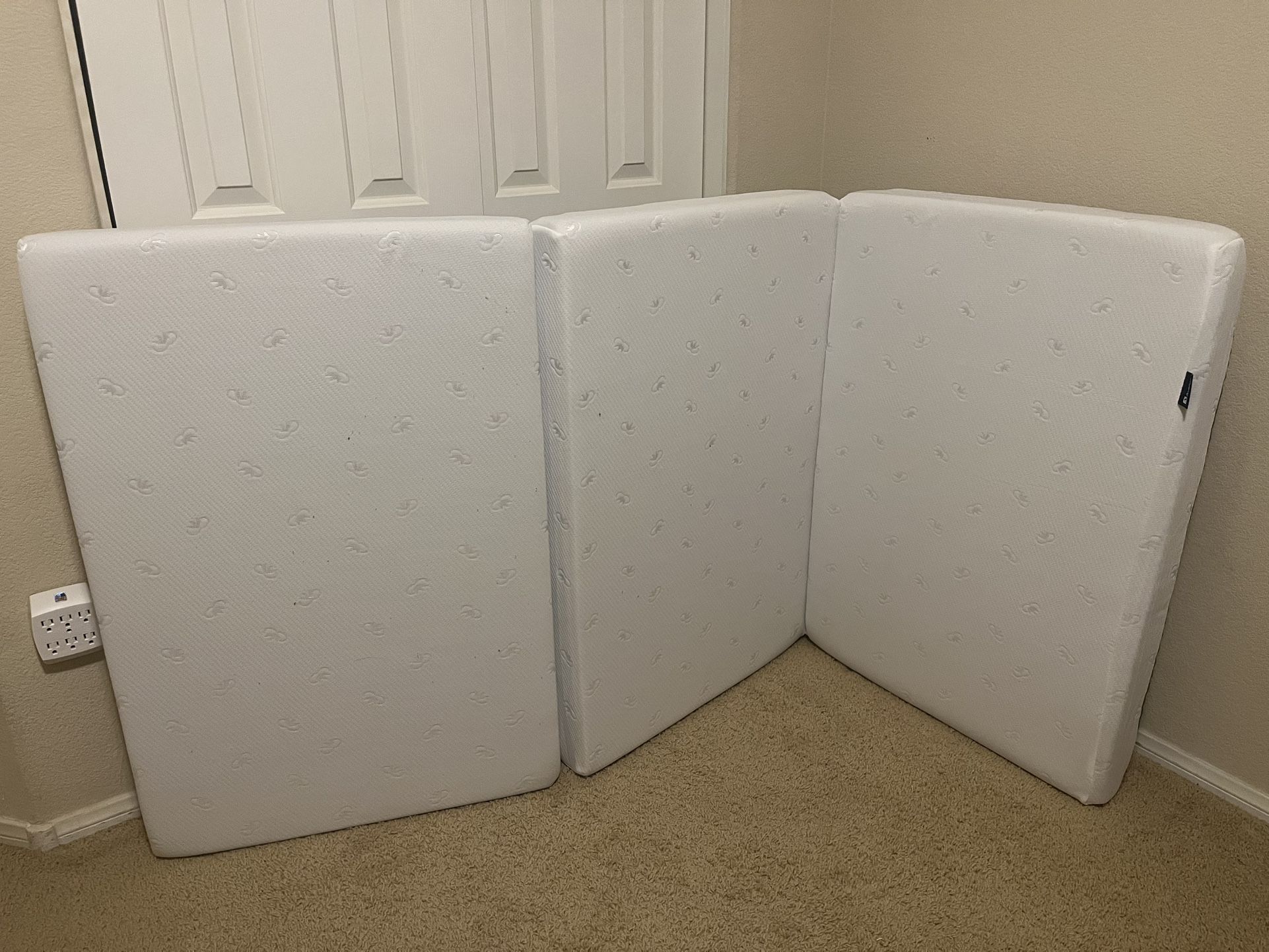 Tri-Fold Mattress