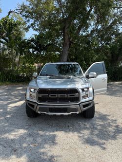 Ford F-150 Raptor Pickup Truck