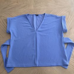 Express Shirt Women’s Blue Ribbed Heavy Tie Back Cuffed Short Sleeve V Neck Size small 