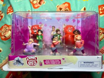 Turning red Disney deluxe figure set