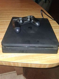Play Station 4
