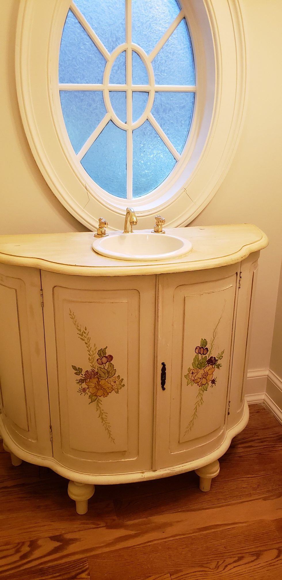 Antique bath vanity