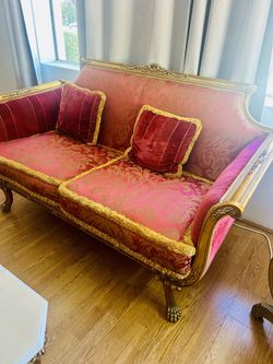 Italian Victorian style wood furniture set unique with silk cushions