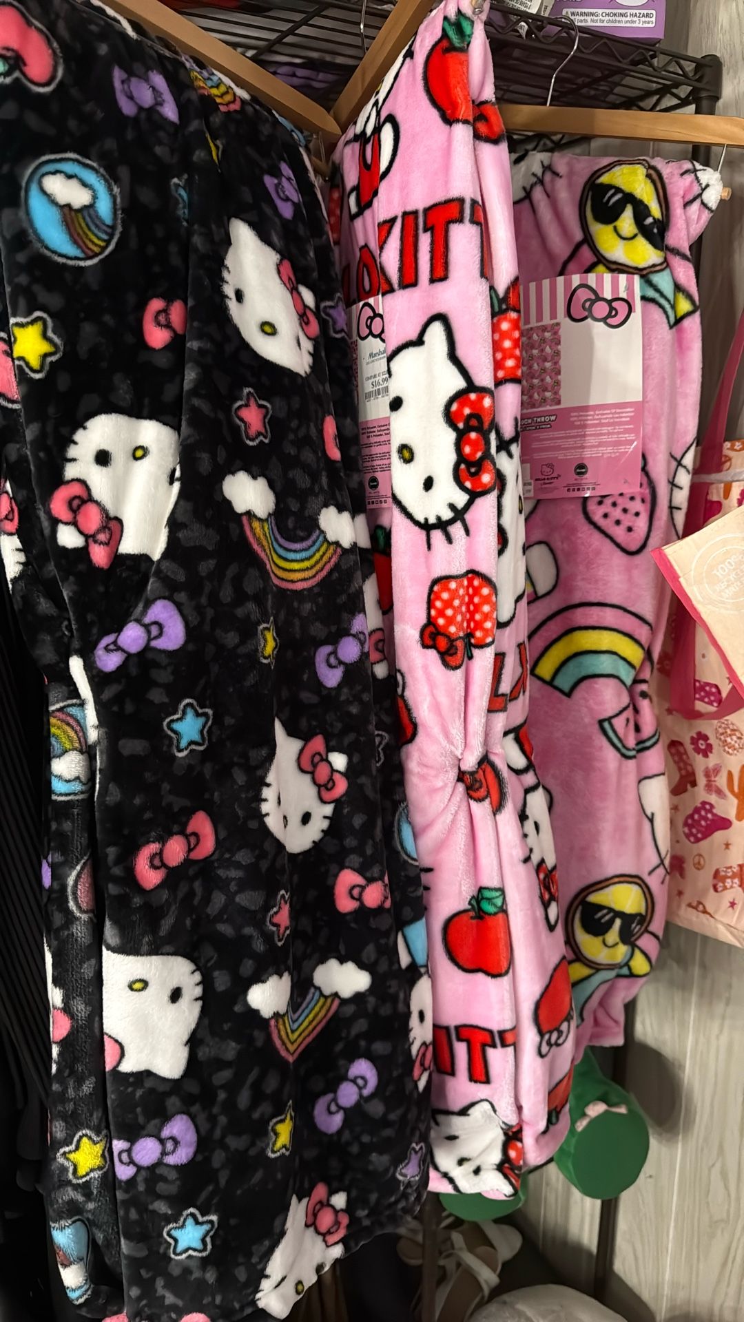 Hello Kitty Blankets !