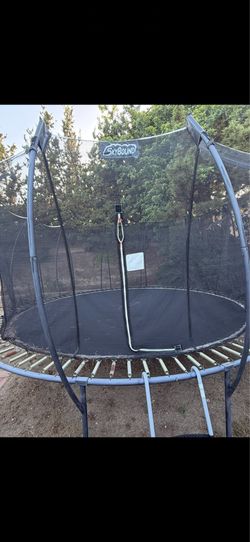 Free skybound large trampoline