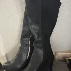 Women’s Platform Boots Size 7