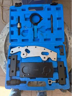 Timing locking tool set