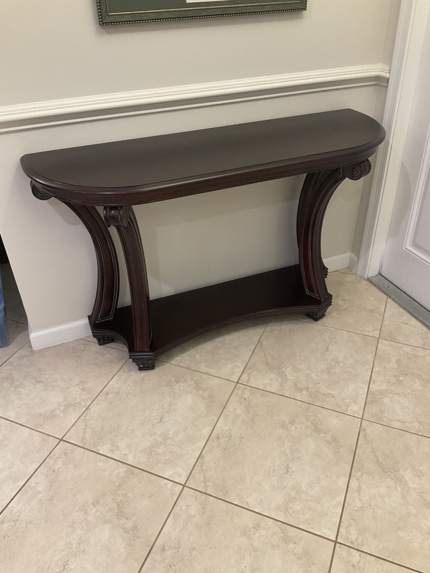 Entry Way Table