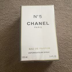 chanel no 5 perfume 