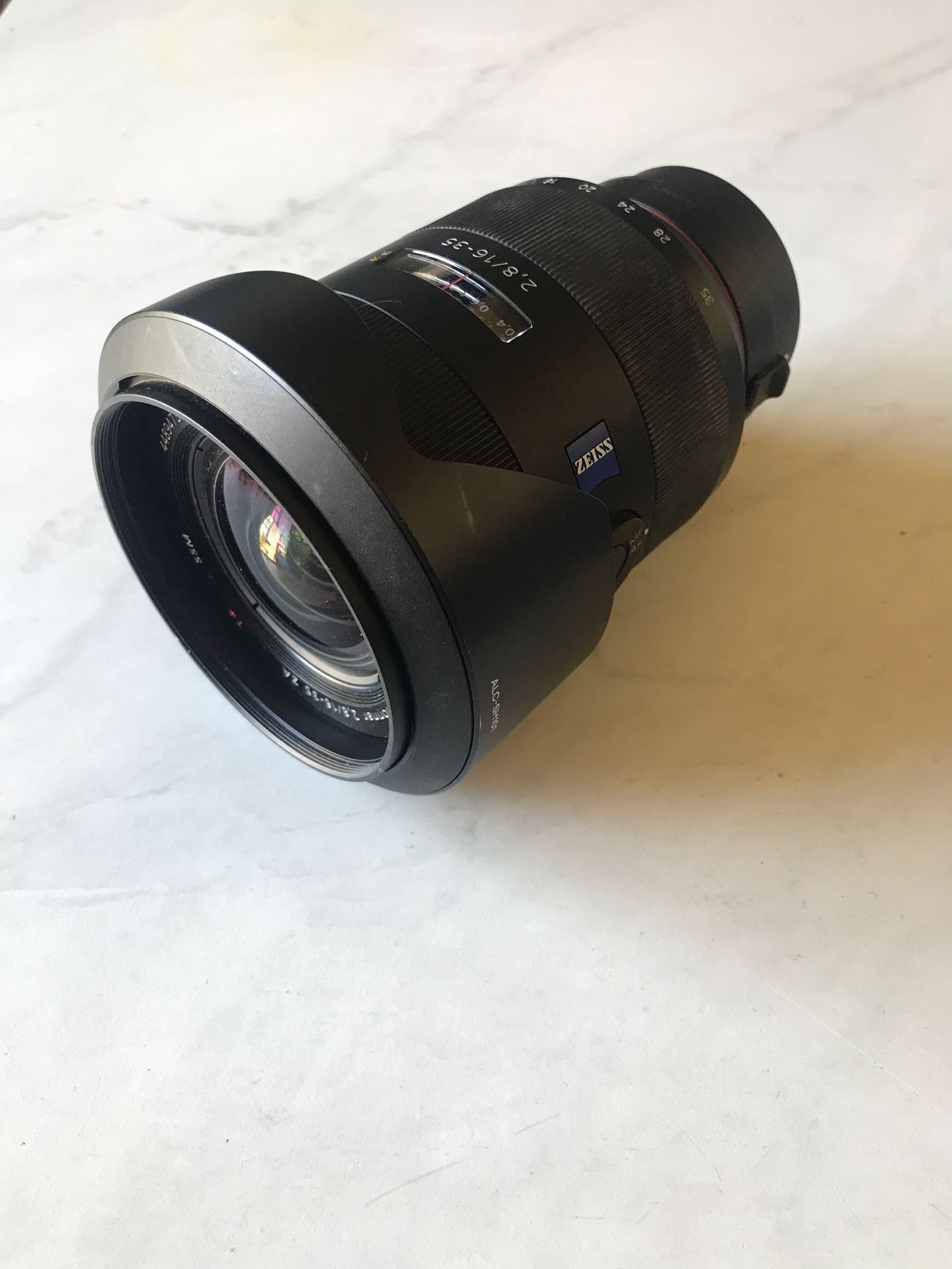 Sony Zeiss 16-35mm f2.8 full frame lens