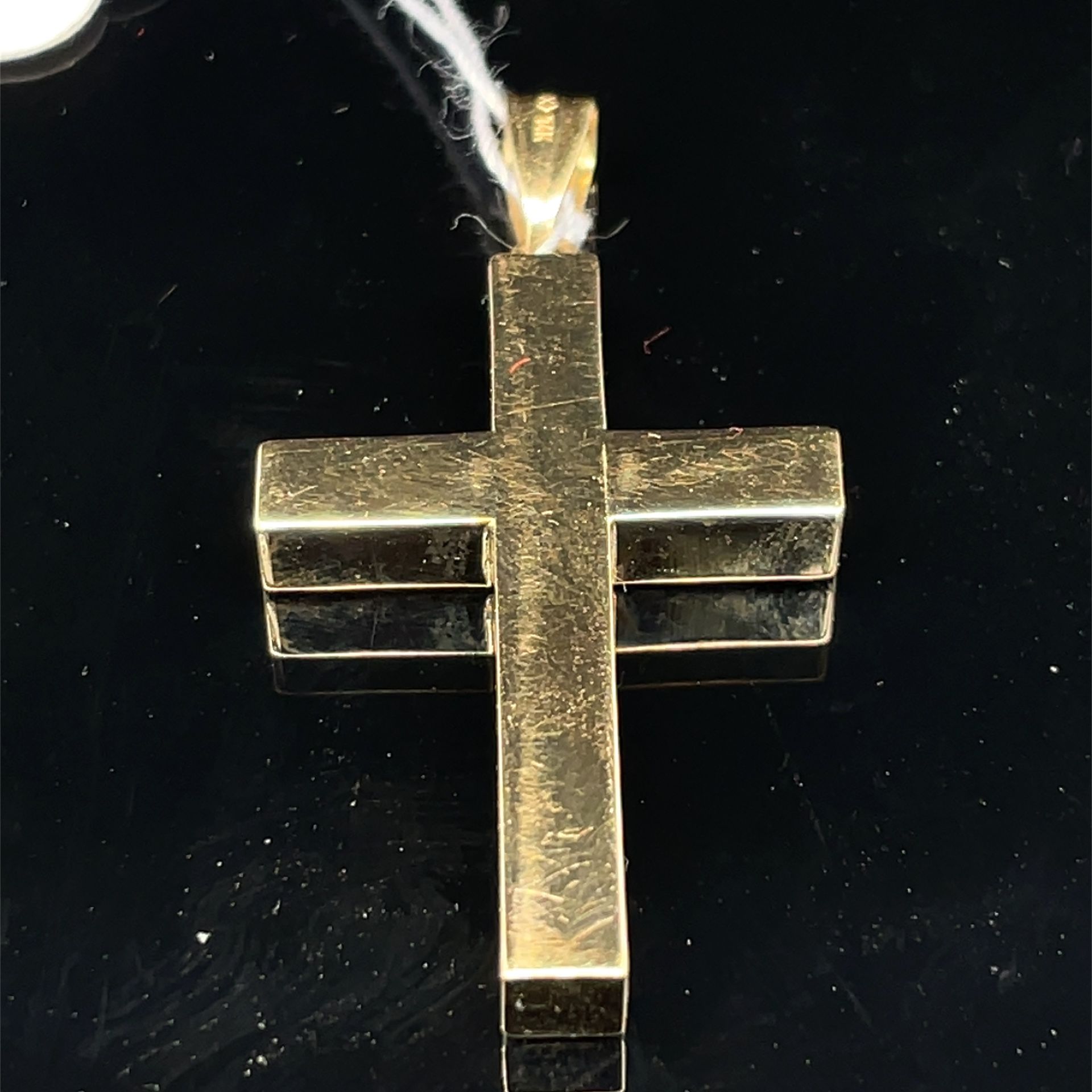 14Kt Yellow Gold Hollow Boxy Cross Pendant 1.90g 182708/2