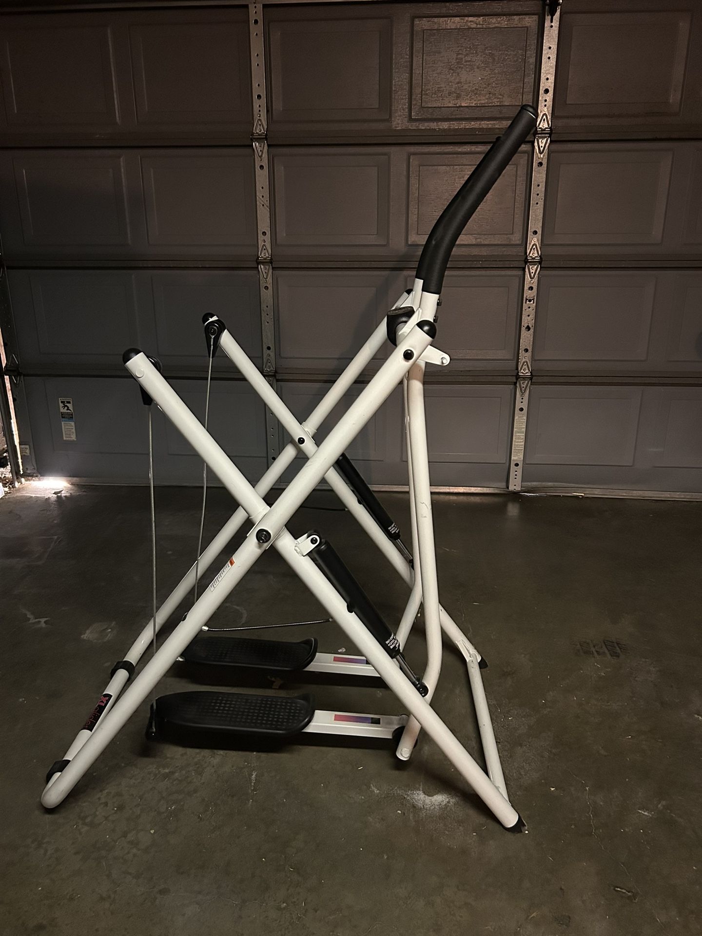 ELLIPTICAL GLIDER Exercise Machine LOW IMPACT XL GLIDER Brand Logo