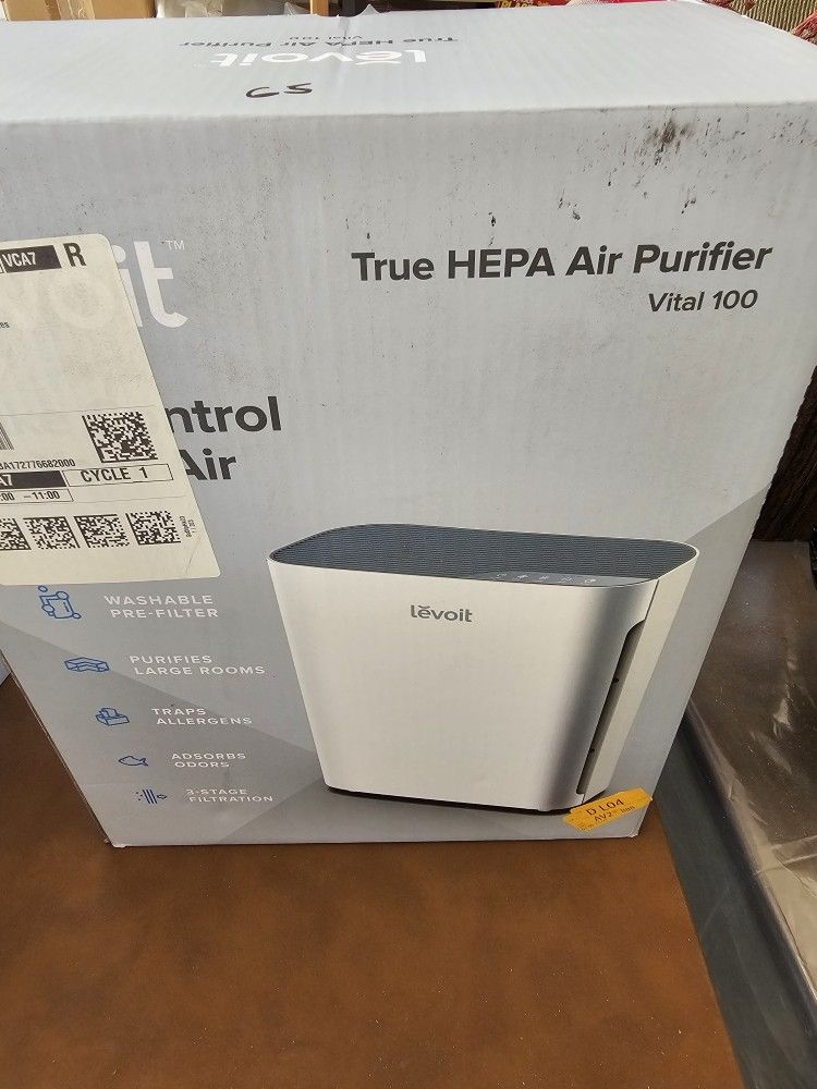 Lĕvoit True HEPA Air Purifier W/4 Extra Filters
