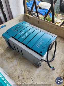 Mastervolt Power Charge Battery Charger 12Volt 40 Amp 3 Bank