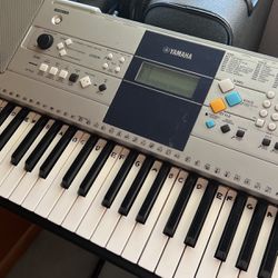Yamaha Keyboard 61 Keys 