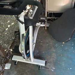 Visicleta Para Ejercisio Efa Similar Nueva Y Amuy Buen Presio $200 