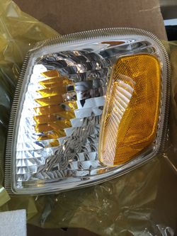 2002 Ford Explorer Sport Trac Corner Light