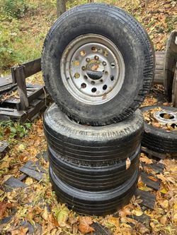 8 Lug Trailer Wheels