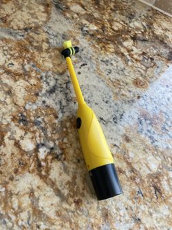 Pollinator Tool for Fruit & Vegetable Gardens - AeroGarden Bee 