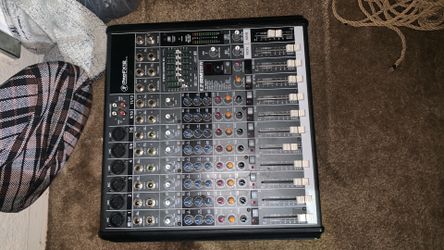 DJ
