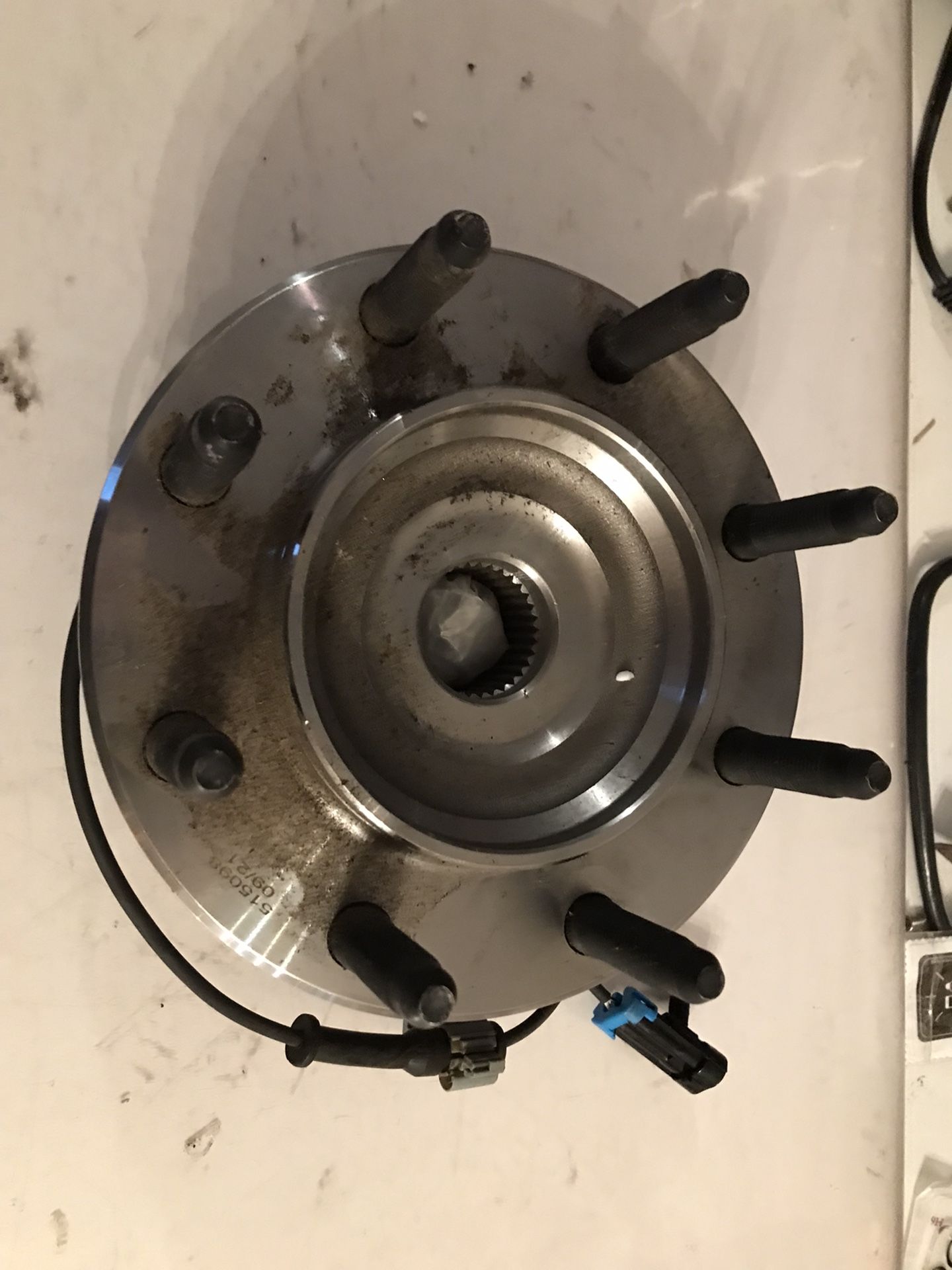 515098 Front Wheel Hub Bearing Assembly for Silverado, Sierra, Hummer w/ ABS