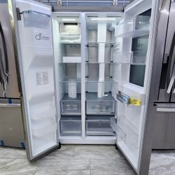 FRIGIDAIRE GALLERY  BOTTOM FREEZER REFRIGERATOR WITH 1YEAR WARRANTY/1 AÑO DE GARANTIA POR ESCRITO 