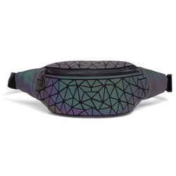 SILVER FANNY PACK Holographic
