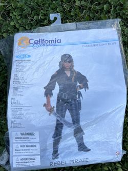 $15-Halloween Pirate costume Child Size10-12