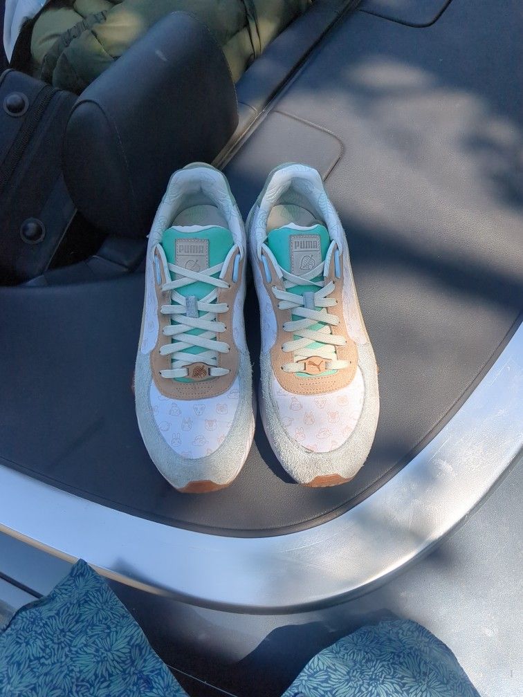 Lightly Used Animal Crossing x Puma COLLAB Size 12 US