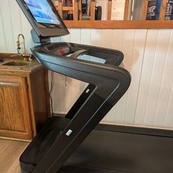 Commercial 2450 Nordic Track Treadmill 