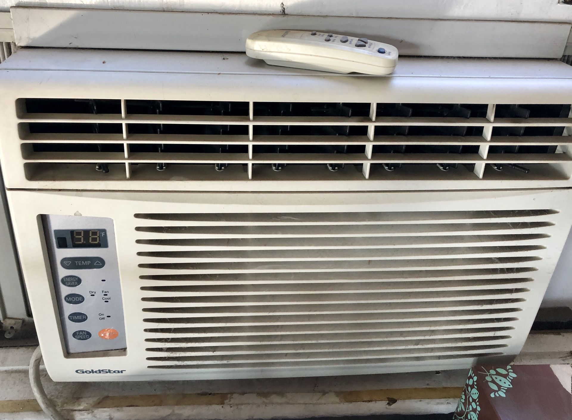 Goldstar Air Conditioner Window Unit