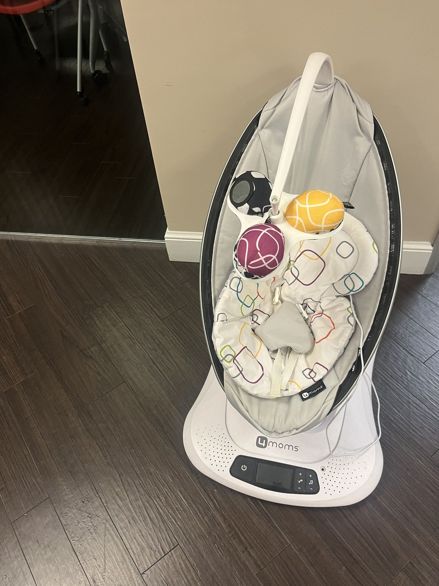 4moms Mamaroo Baby Swing 