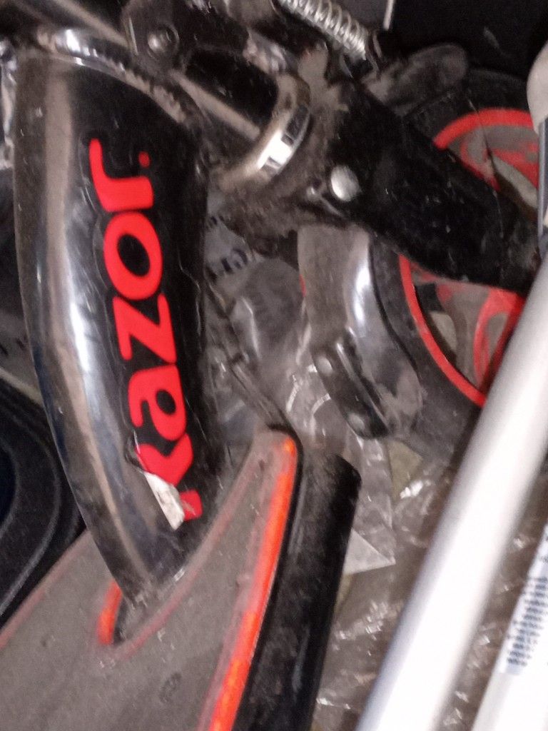 Scothers Razor En Perfectas Condiciones Usado Travaja Bien Con Su Cargador