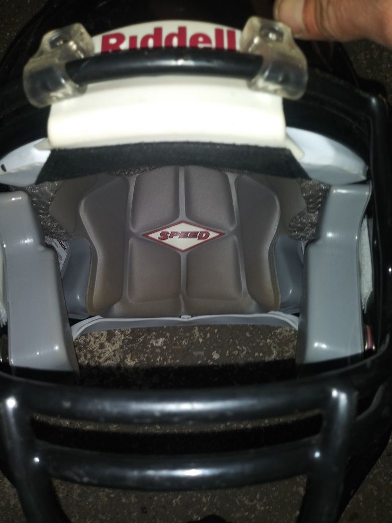 Riddell youth medium speed football helmet