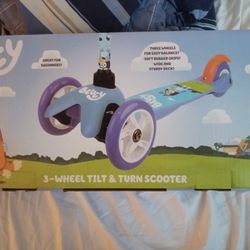 Bluey 3 Wheel Tilt And Turn Scooter 