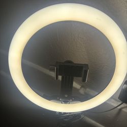 RING LIGHT
