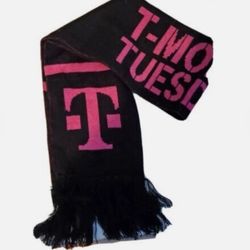 T-Mobile Winter Warm Knit Scarfs